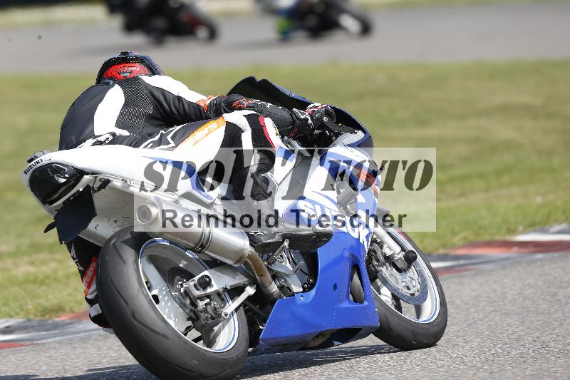 /Archiv-2025/45 10.08.2025 Plüss Moto Sport ADR/Freies Fahren/backside